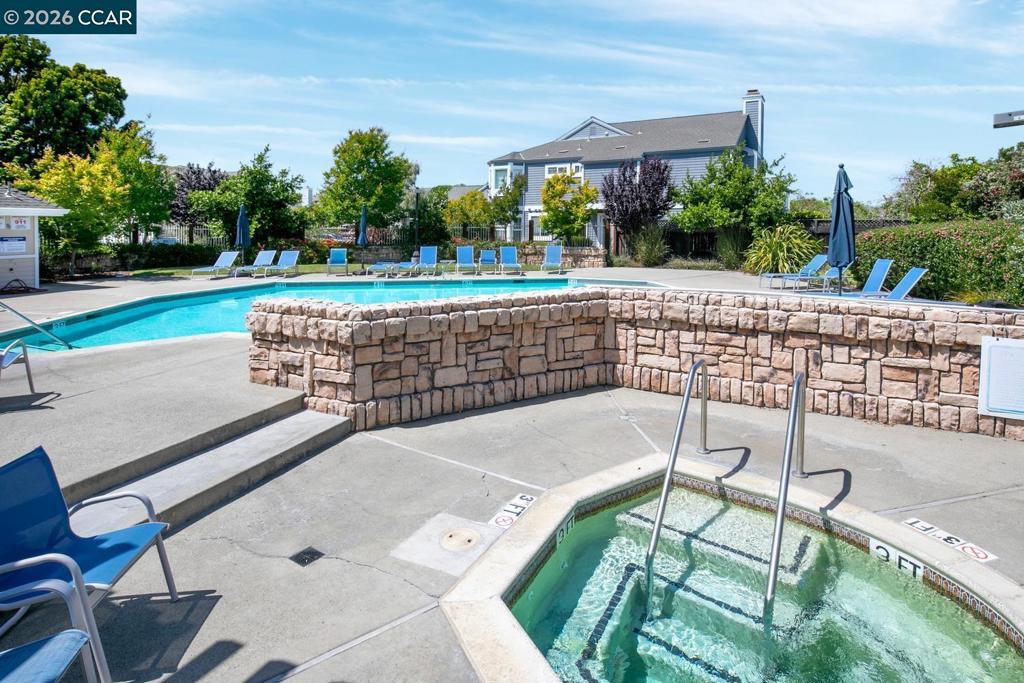 28 Shepardson Ln, Alameda, CA 94502