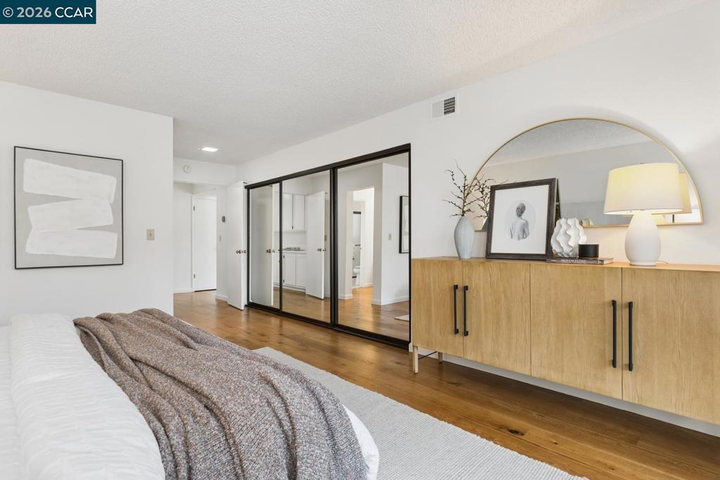 28 Shepardson Ln, Alameda, CA 94502