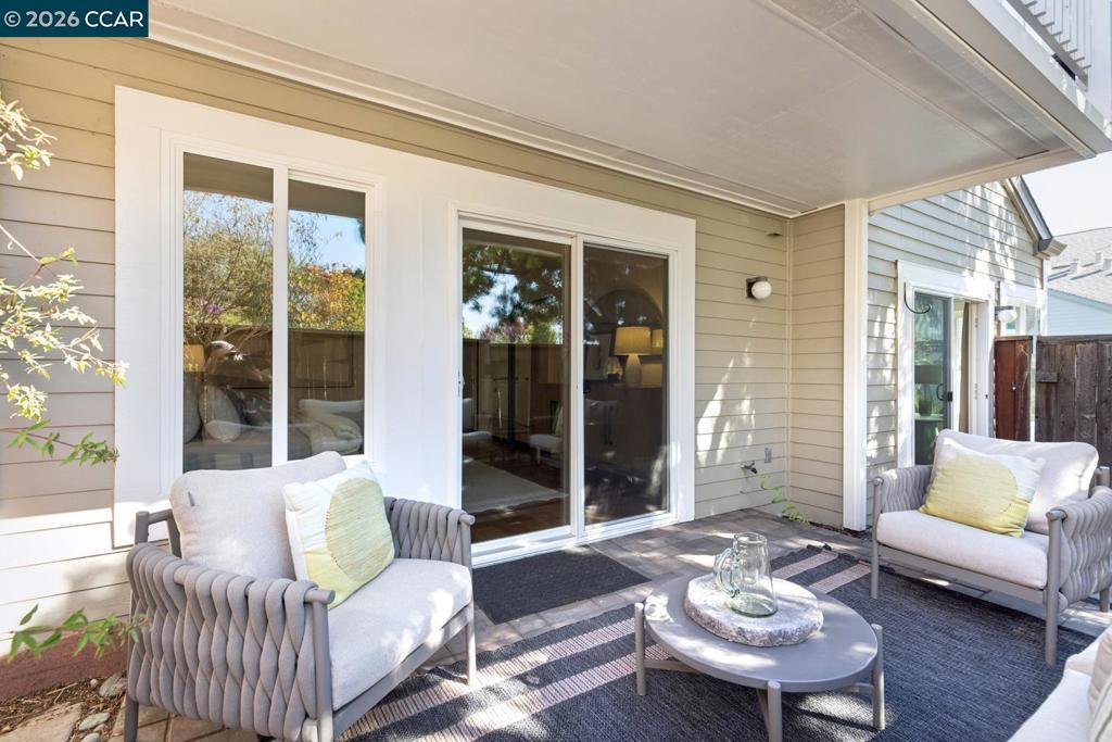 28 Shepardson Ln, Alameda, CA 94502