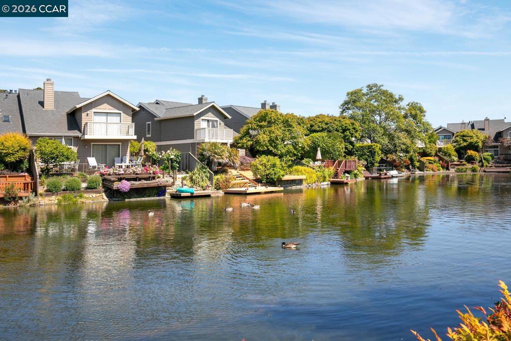 28 Shepardson Ln, Alameda, CA 94502