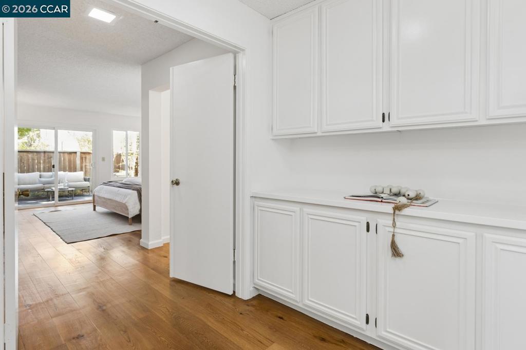 28 Shepardson Ln, Alameda, CA 94502