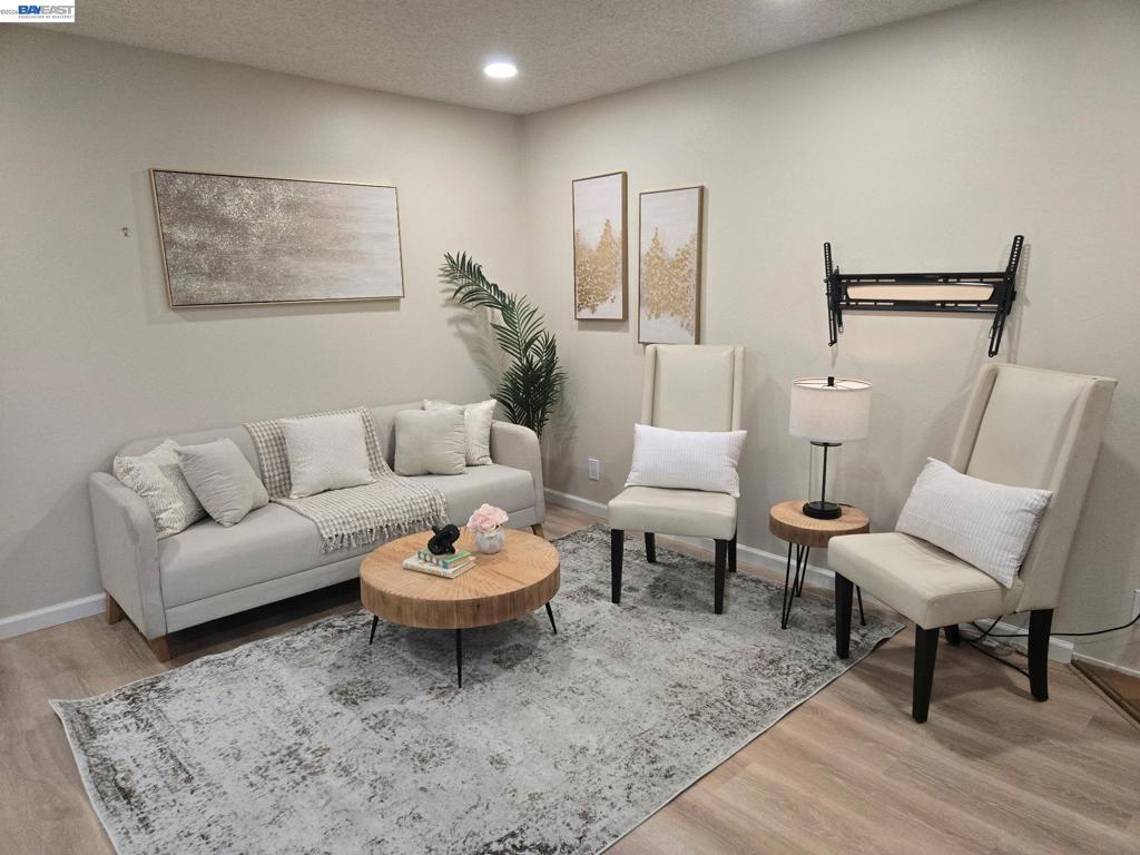 Roomy Family room with Recess lightings