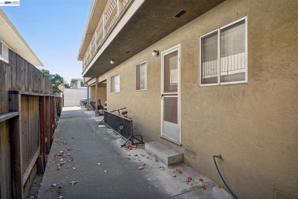 1526 Verdi St, Alameda, CA 94501