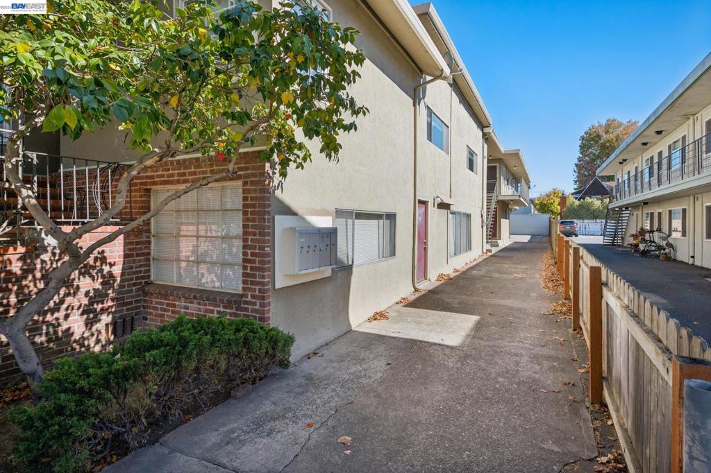 1526 Verdi St, Alameda, CA 94501 1526 Verdi St, Alameda, CA 94501