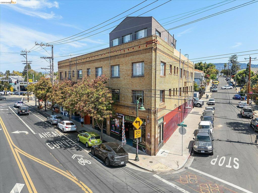 3518 Foothill Blvd, Oakland, CA 94601