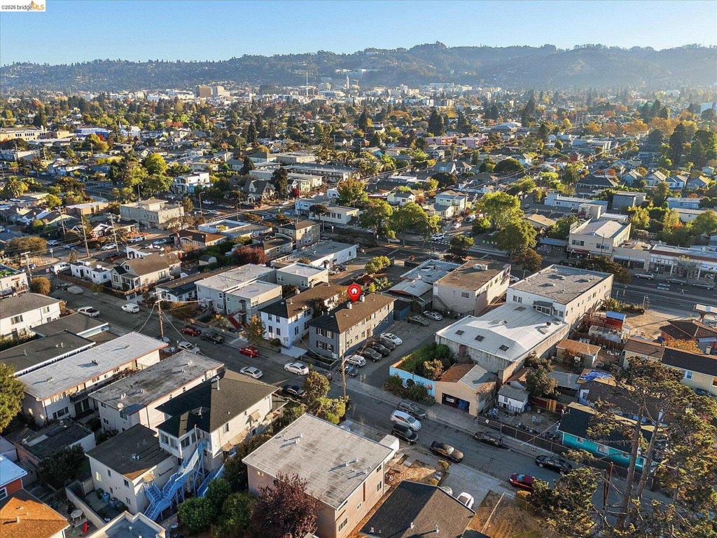 2933 Stanton St, Berkeley, CA 94702