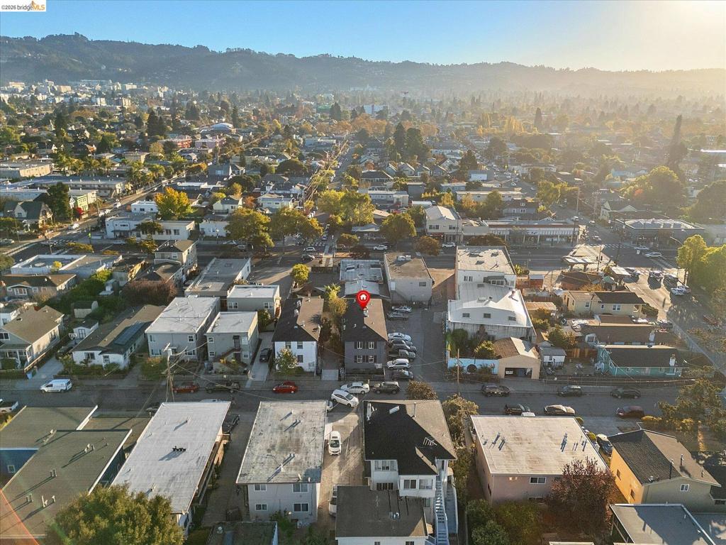 2933 Stanton St, Berkeley, CA 94702