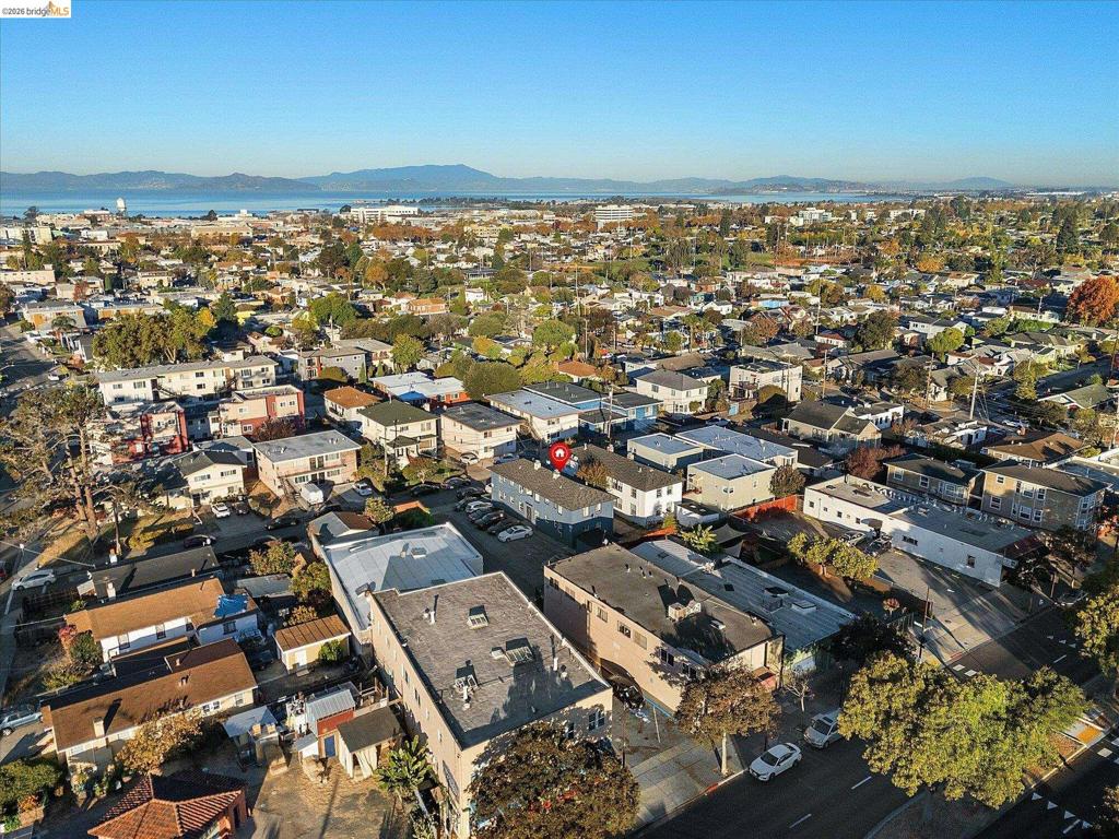 2933 Stanton St, Berkeley, CA 94702