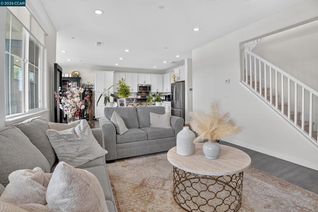2780 Lily Ct, Antioch, CA 94531