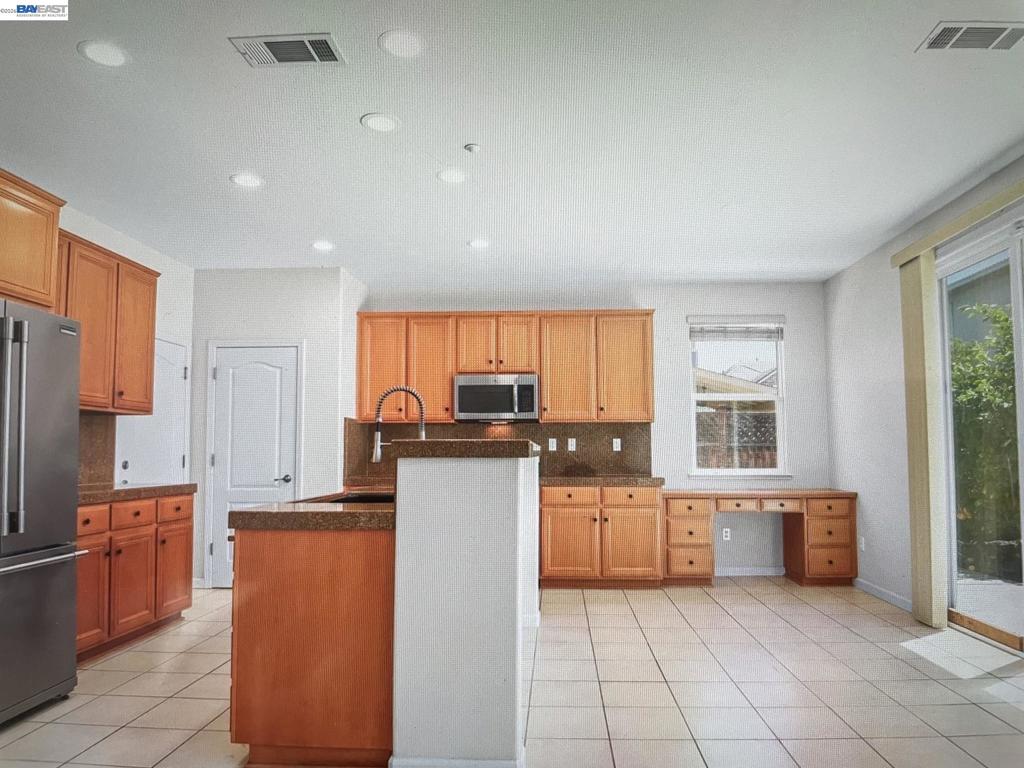 2472 Grant St, Brentwood, CA 94513
