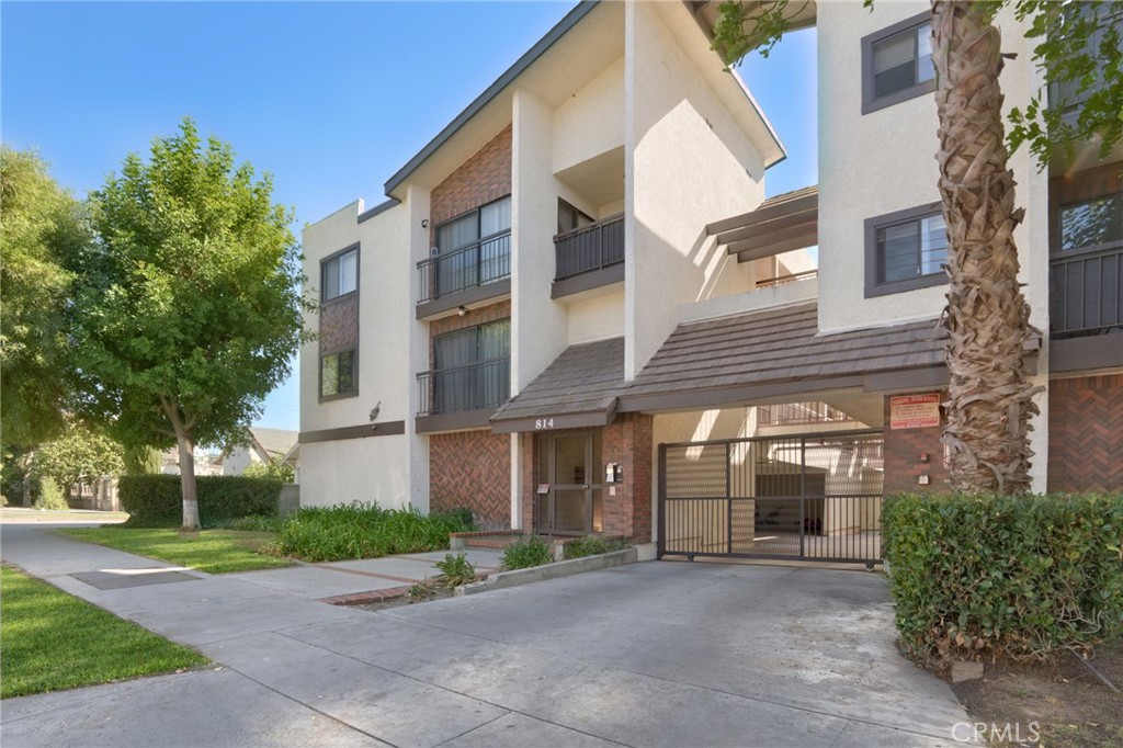 814 E Windsor Road, #208, Glendale, CA 91205