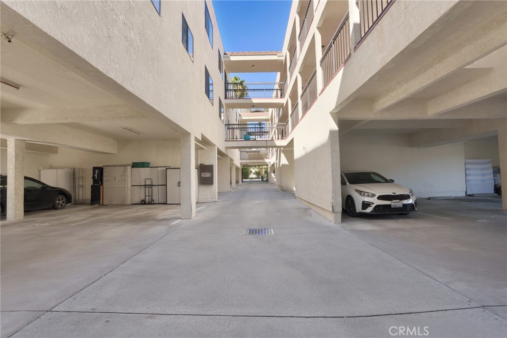 814 E Windsor Road, #208, Glendale, CA 91205