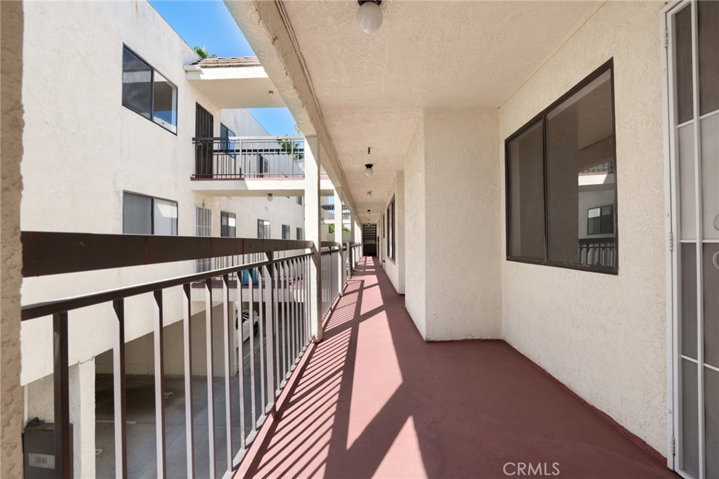 814 E Windsor Road, #208, Glendale, CA 91205