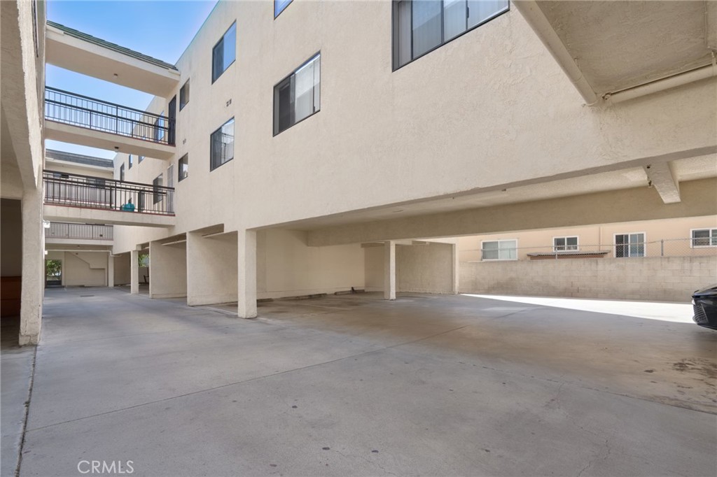 814 E Windsor Road, #208, Glendale, CA 91205