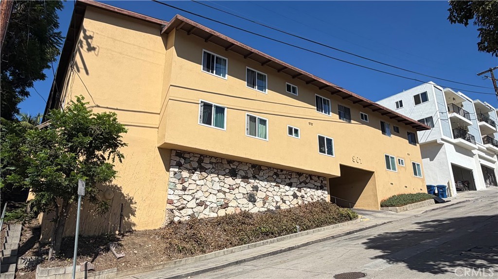 901 Kodak Drive, #1, Los Angeles, CA 90026