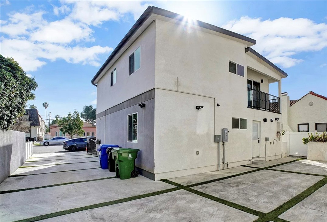 14111 Sylvan, Van Nuys, CA 91401