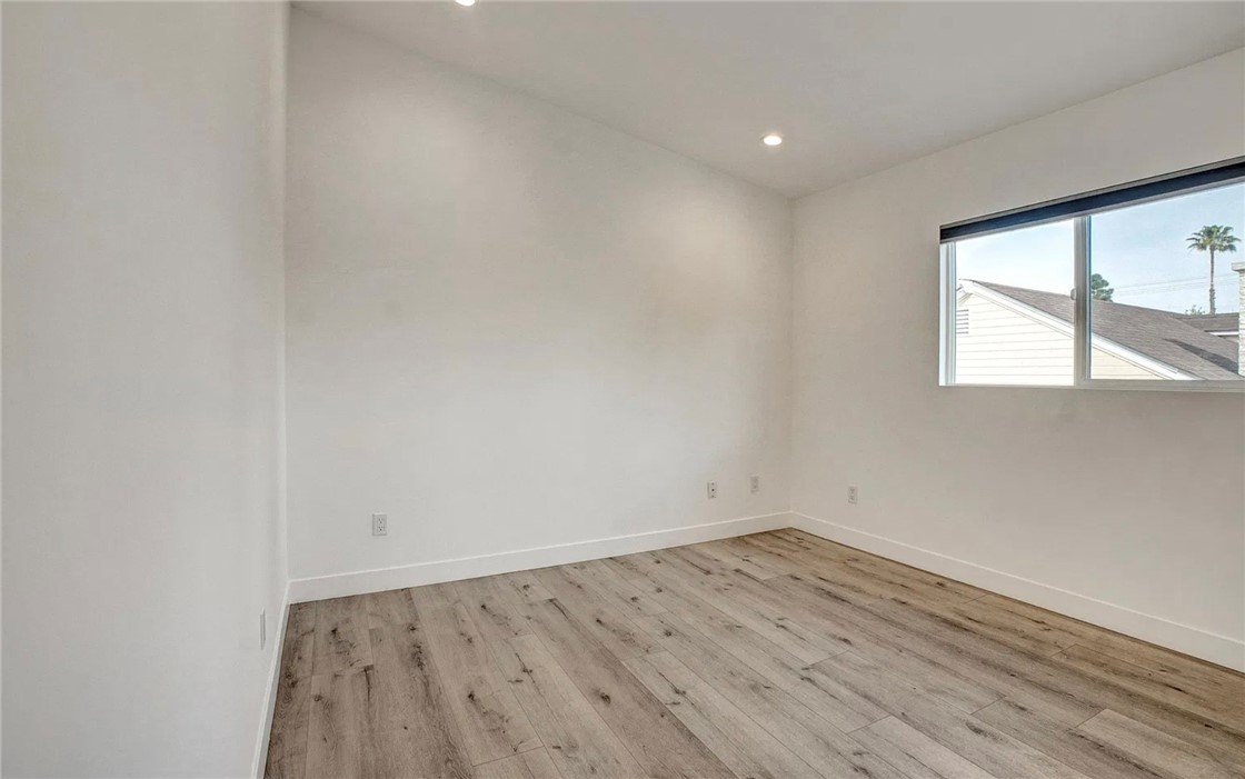14111 Sylvan, Van Nuys, CA 91401