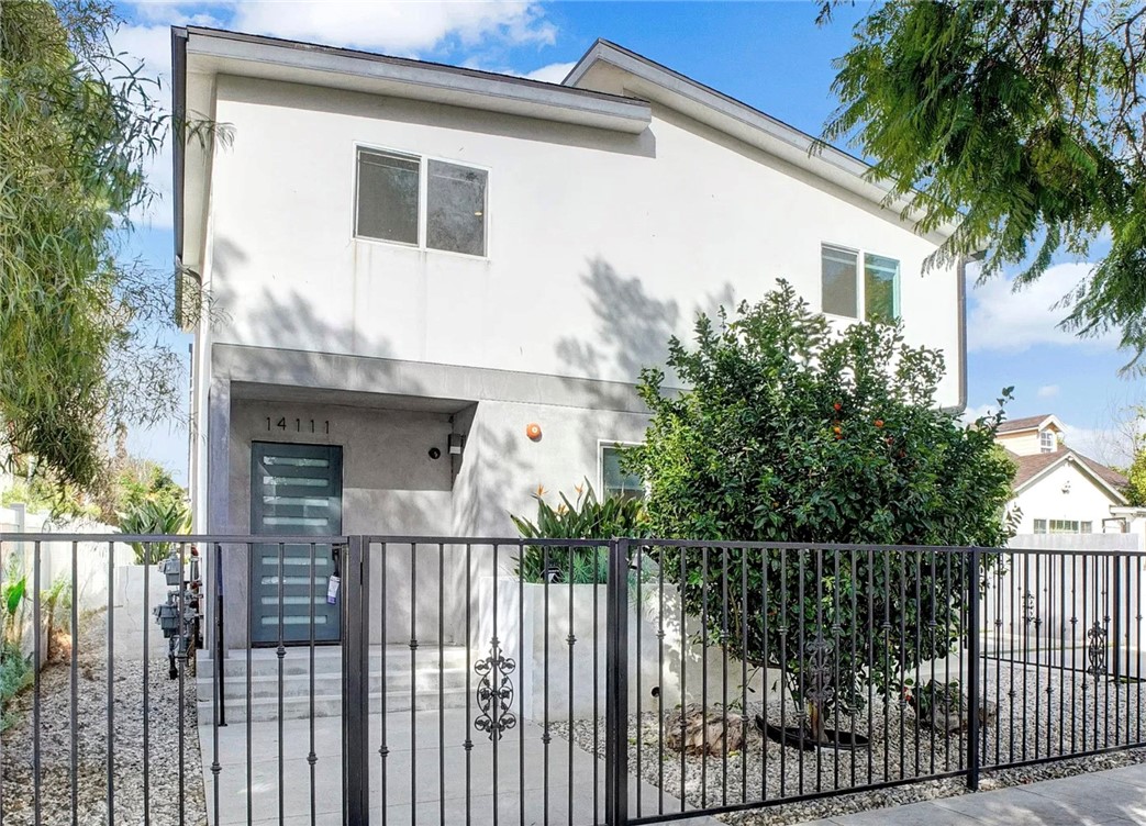 14111 Sylvan, Van Nuys, CA 91401