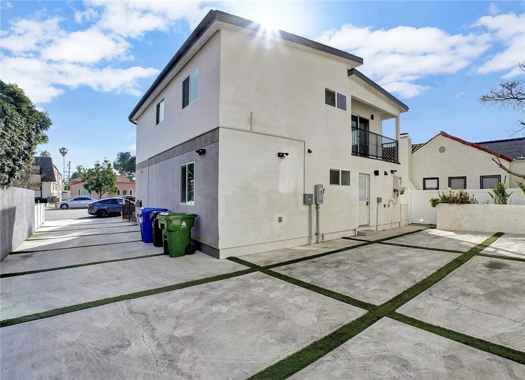 14111 Sylvan, Van Nuys, CA 91401
