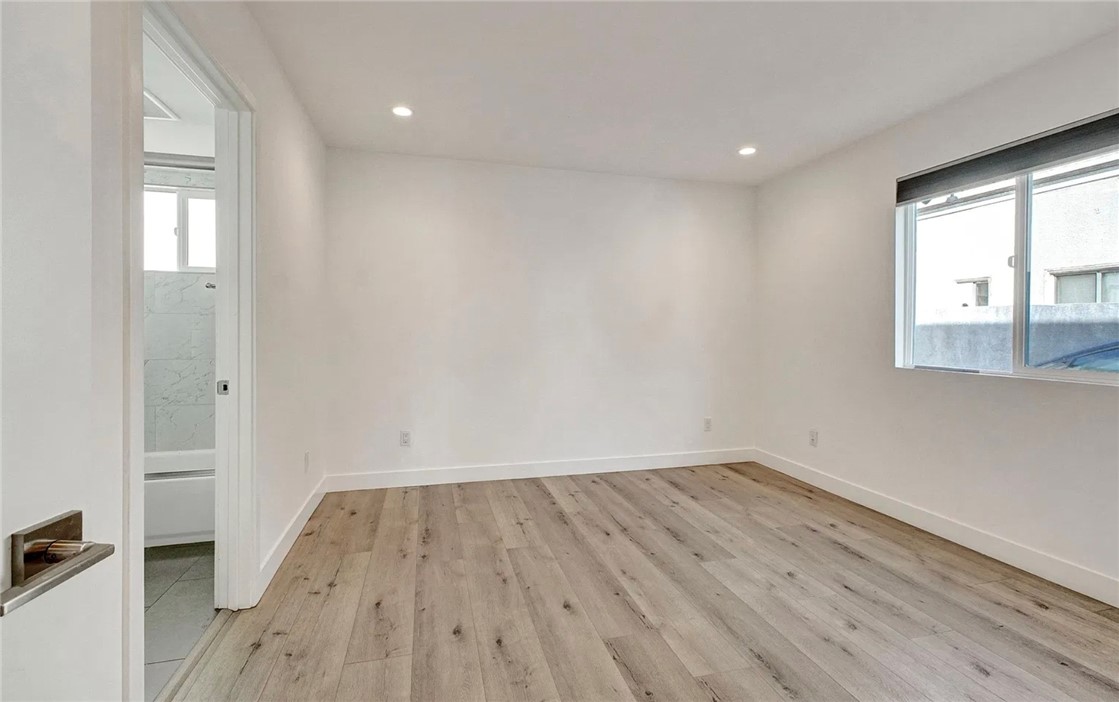 14111 Sylvan, Van Nuys, CA 91401