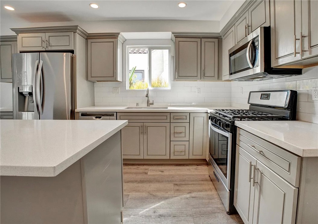 14111 Sylvan, Van Nuys, CA 91401