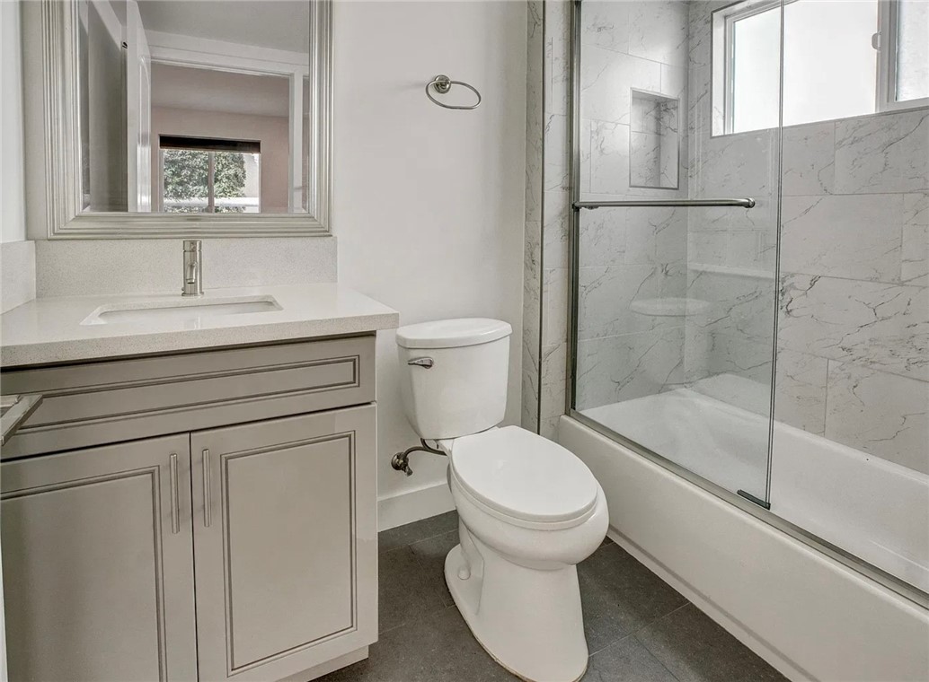 14111 Sylvan, Van Nuys, CA 91401