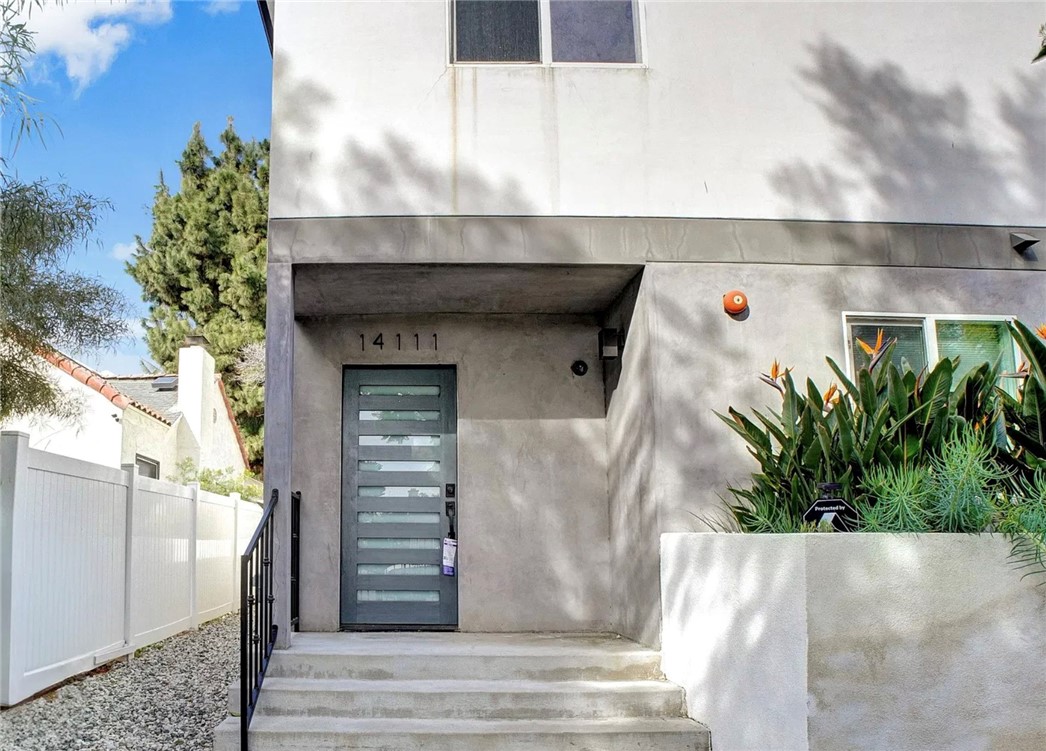 14111 Sylvan, Van Nuys, CA 91401