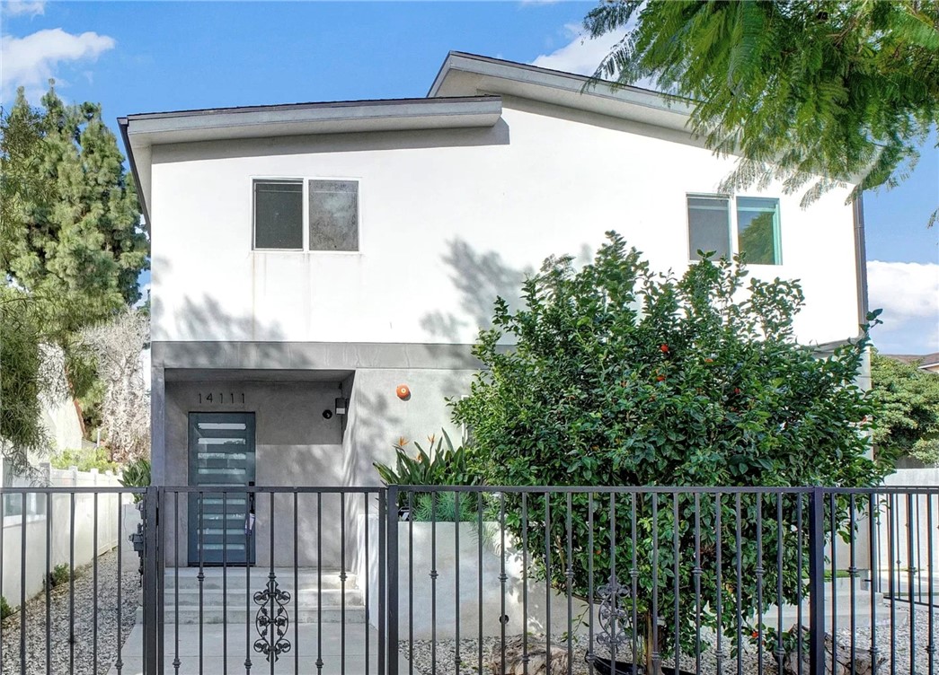 14111 Sylvan, Van Nuys, CA 91401