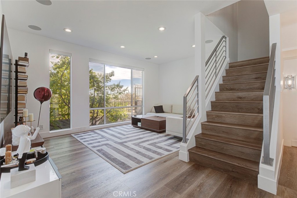 1080 Everett, Echo Park, CA 90026 1080 Everett, Echo Park, CA 90026