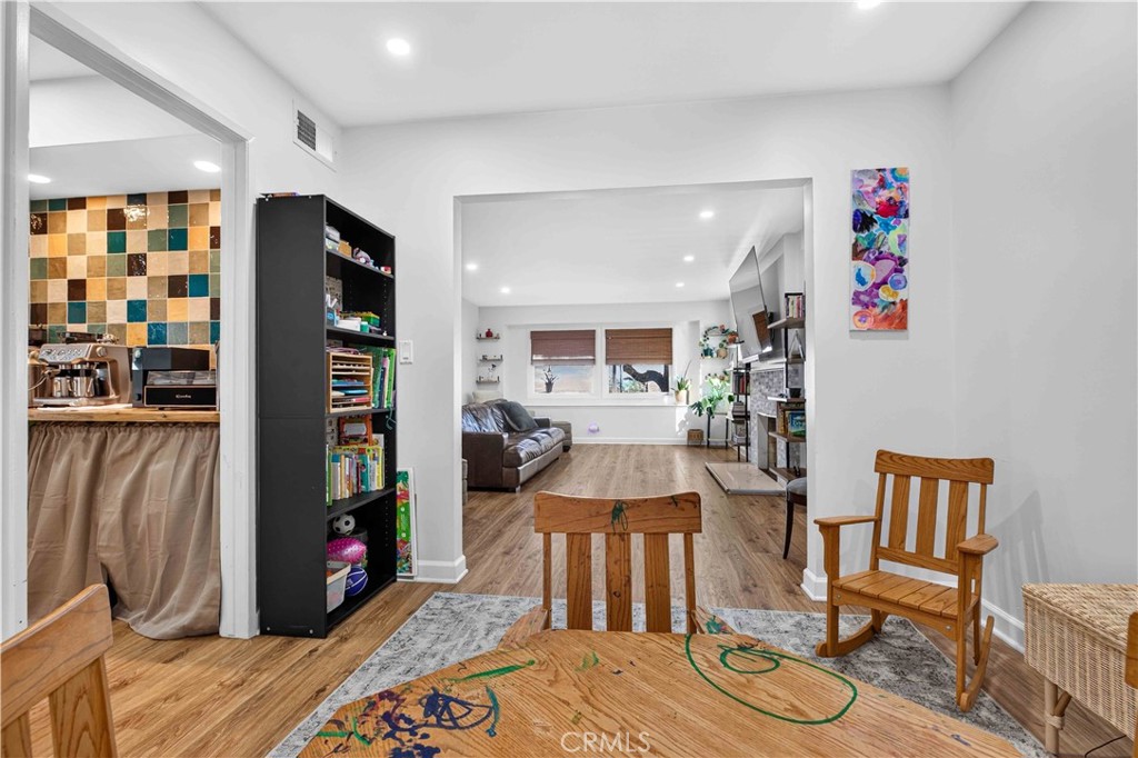 28711 Macklin Avenue, Canyon Country, CA 91387
