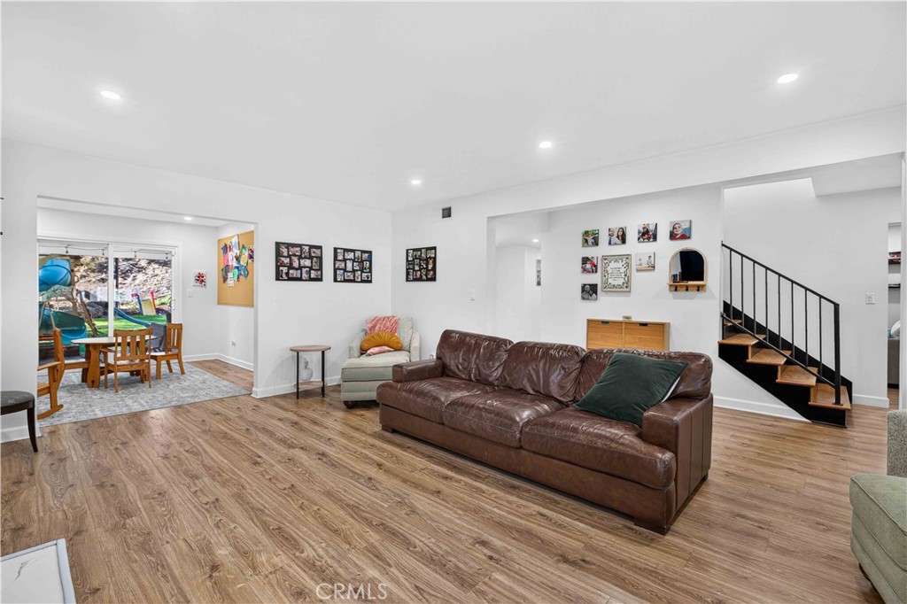 28711 Macklin Avenue, Canyon Country, CA 91387