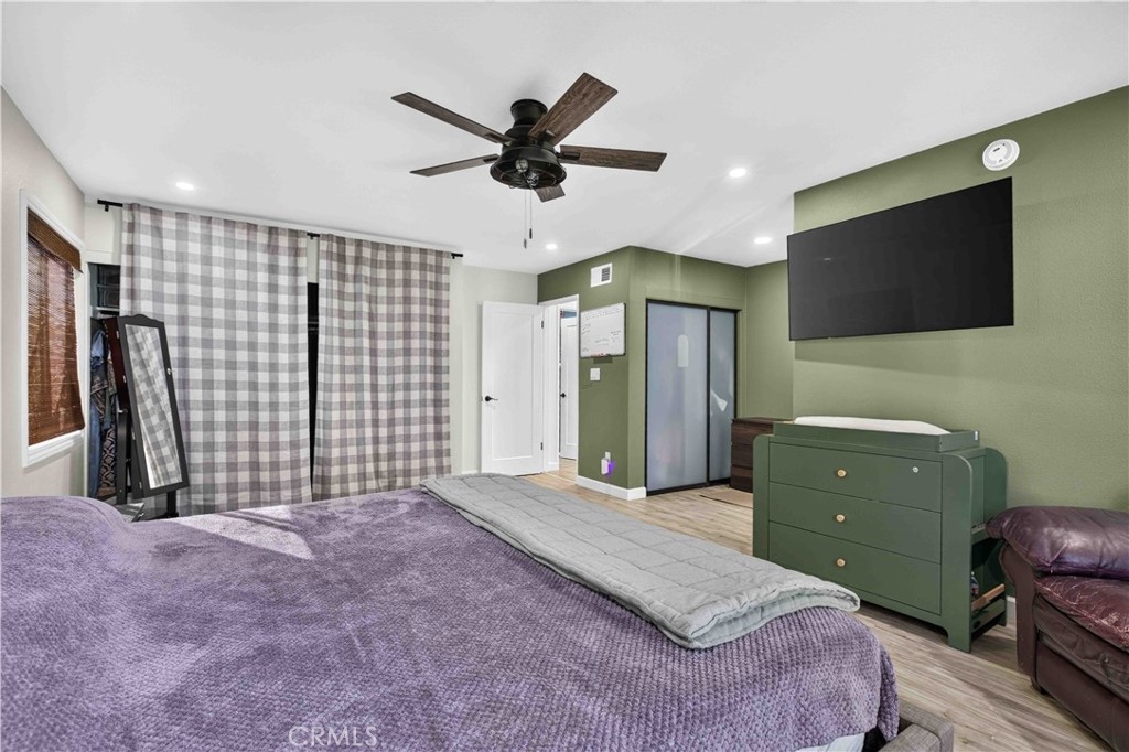 28711 Macklin Avenue, Canyon Country, CA 91387