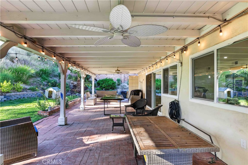 28711 Macklin Avenue, Canyon Country, CA 91387
