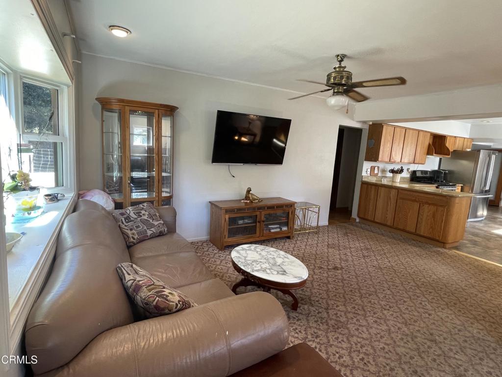 Living room 2