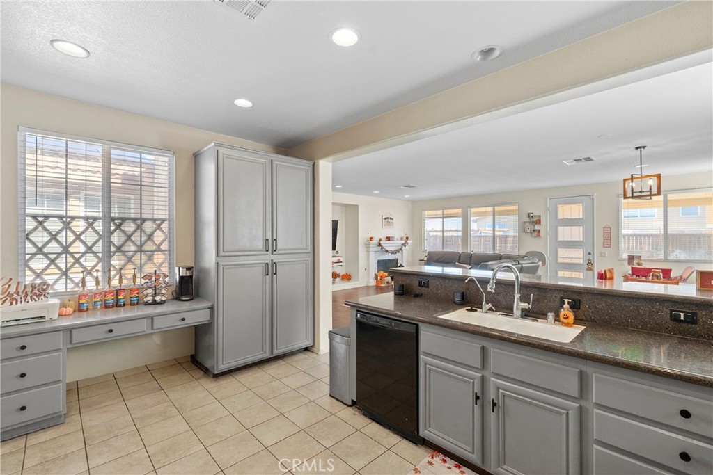 11993 Autumn Wind, Victorville, CA 92392