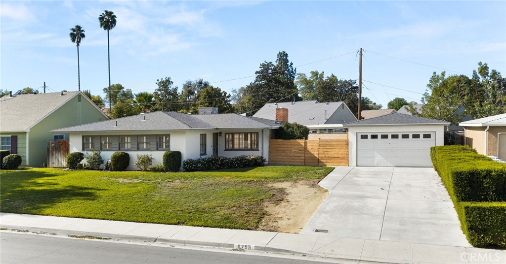 6795 De Anza, Riverside, CA 92506 6795 De Anza, Riverside, CA 92506