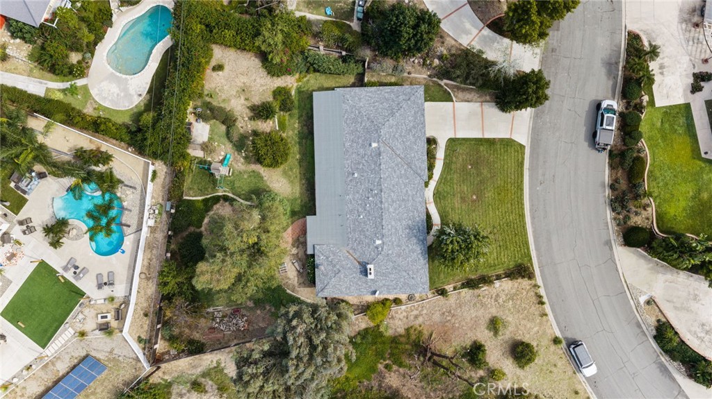 6614 Summit, Highland, CA 92346