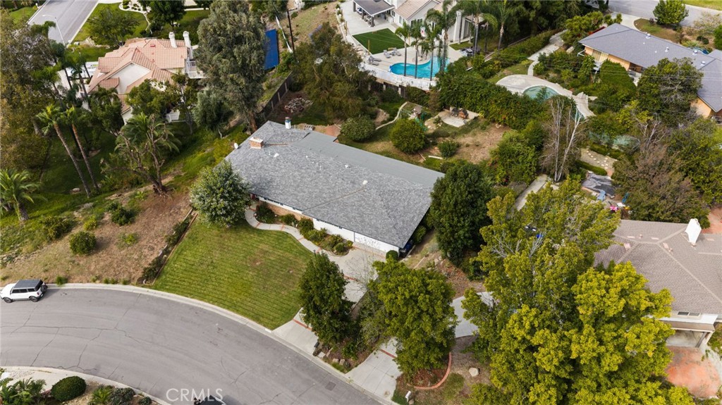6614 Summit, Highland, CA 92346
