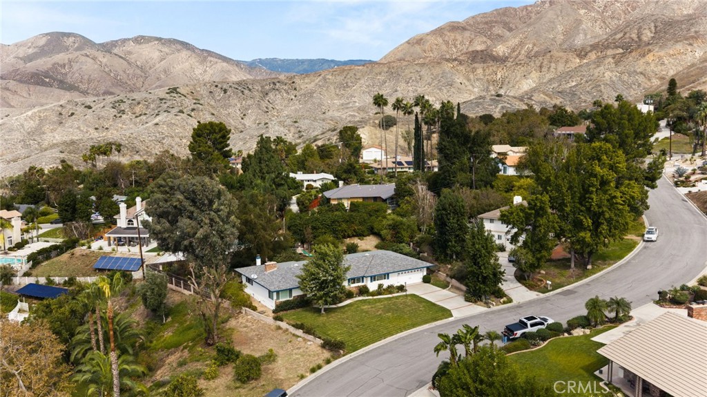 6614 Summit, Highland, CA 92346