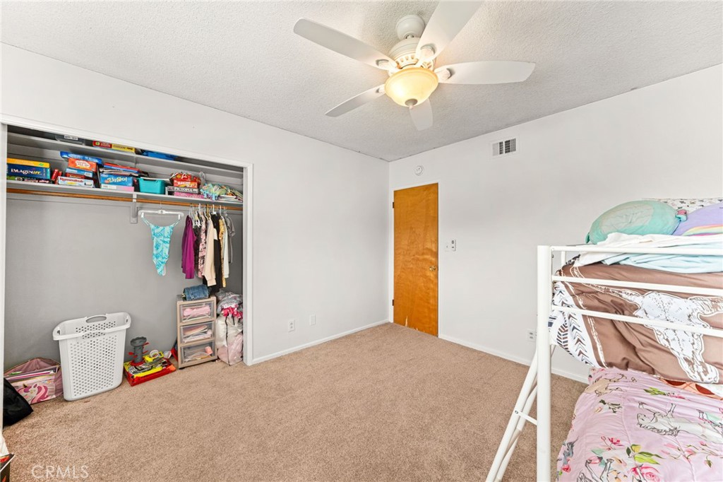 6614 Summit, Highland, CA 92346