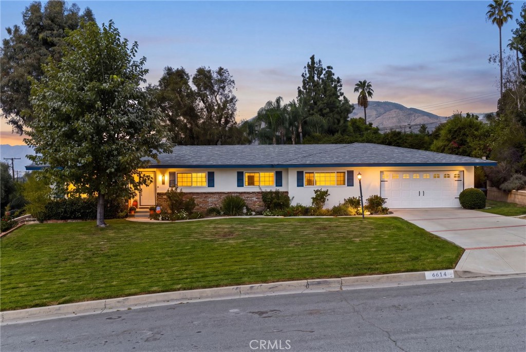 6614 Summit, Highland, CA 92346