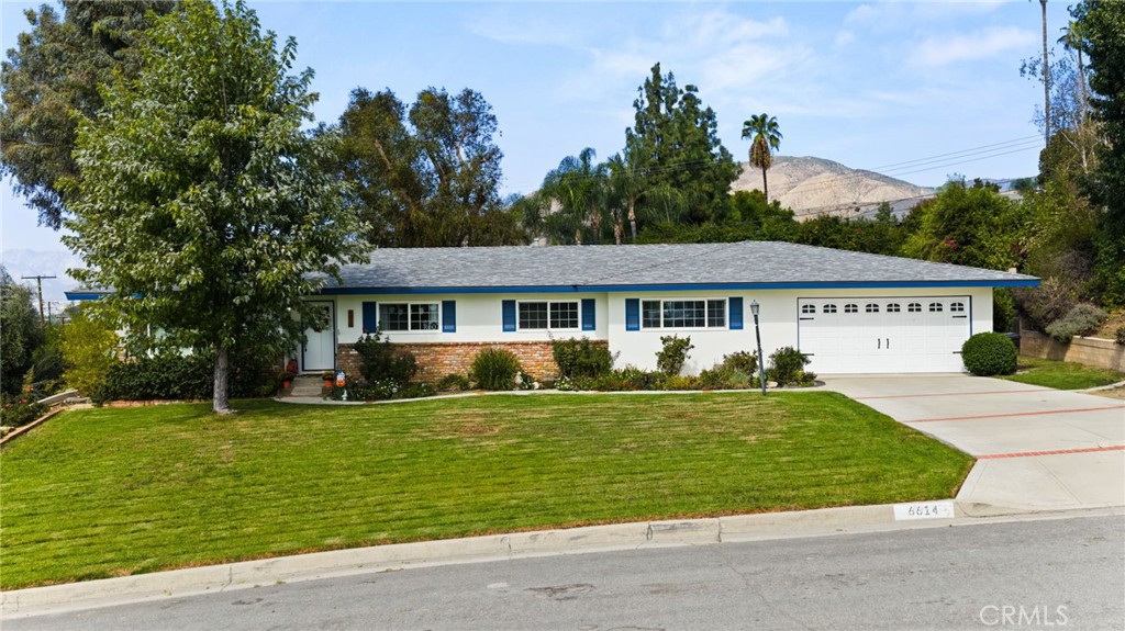 6614 Summit, Highland, CA 92346