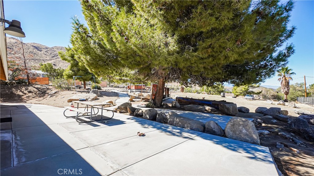 9160 Buena Vista Street, Apple Valley, CA 92308
