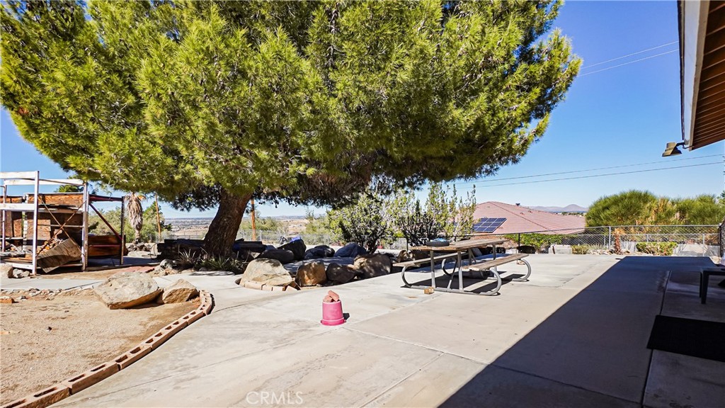 9160 Buena Vista Street, Apple Valley, CA 92308