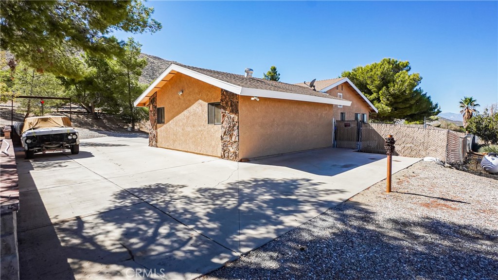 9160 Buena Vista Street, Apple Valley, CA 92308