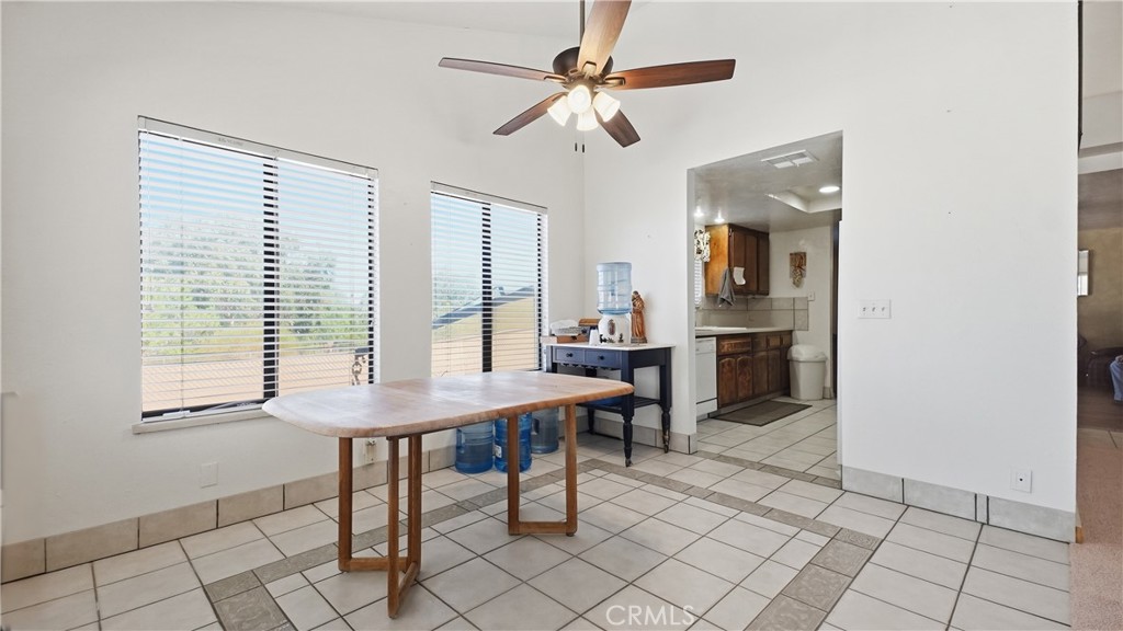 9160 Buena Vista Street, Apple Valley, CA 92308