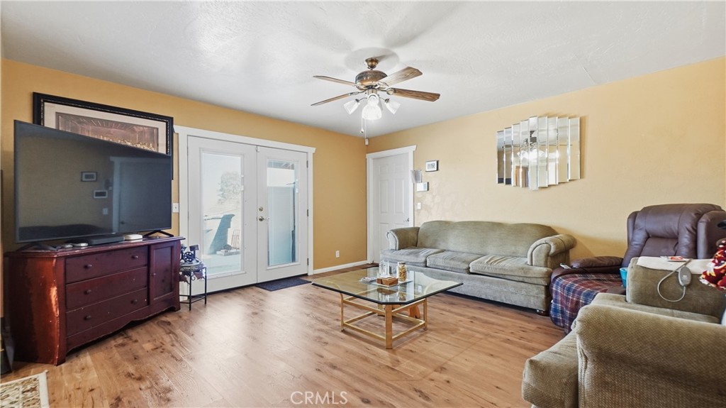 9160 Buena Vista Street, Apple Valley, CA 92308