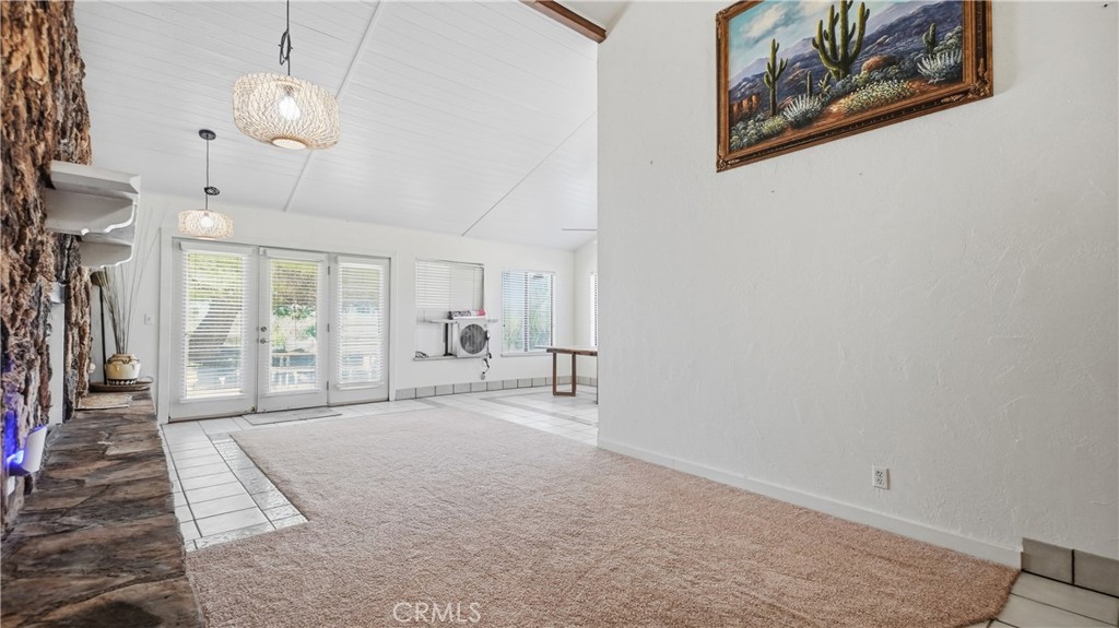 9160 Buena Vista Street, Apple Valley, CA 92308