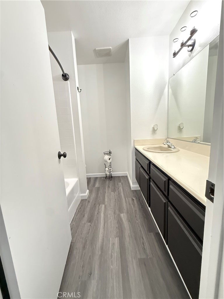 2nd Upstairs bathroom
