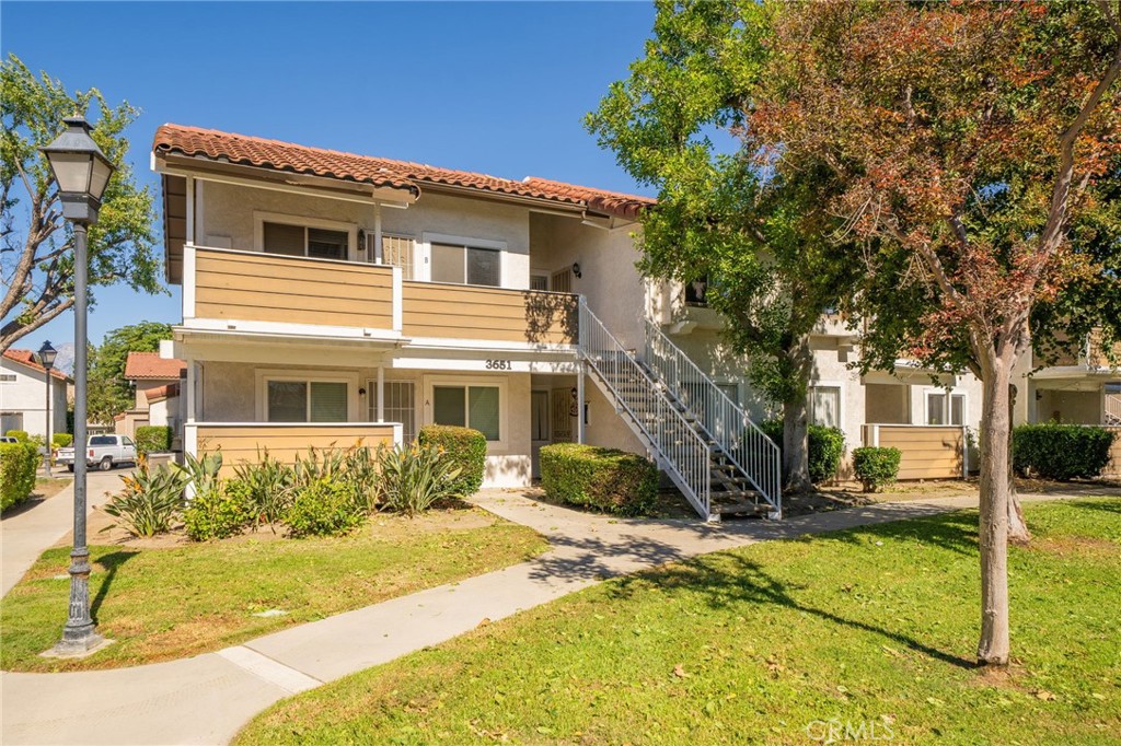 3651 Country Oaks Loop #B, Ontario, CA 91761